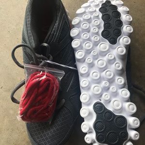 Champion MENS SNEAKERS SIZE 11 BRAND NEW